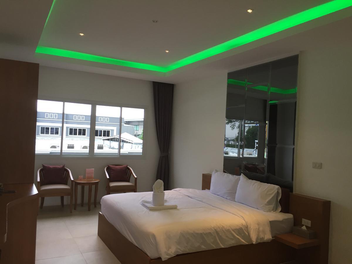 Picasso Motel Pattaya Exterior foto