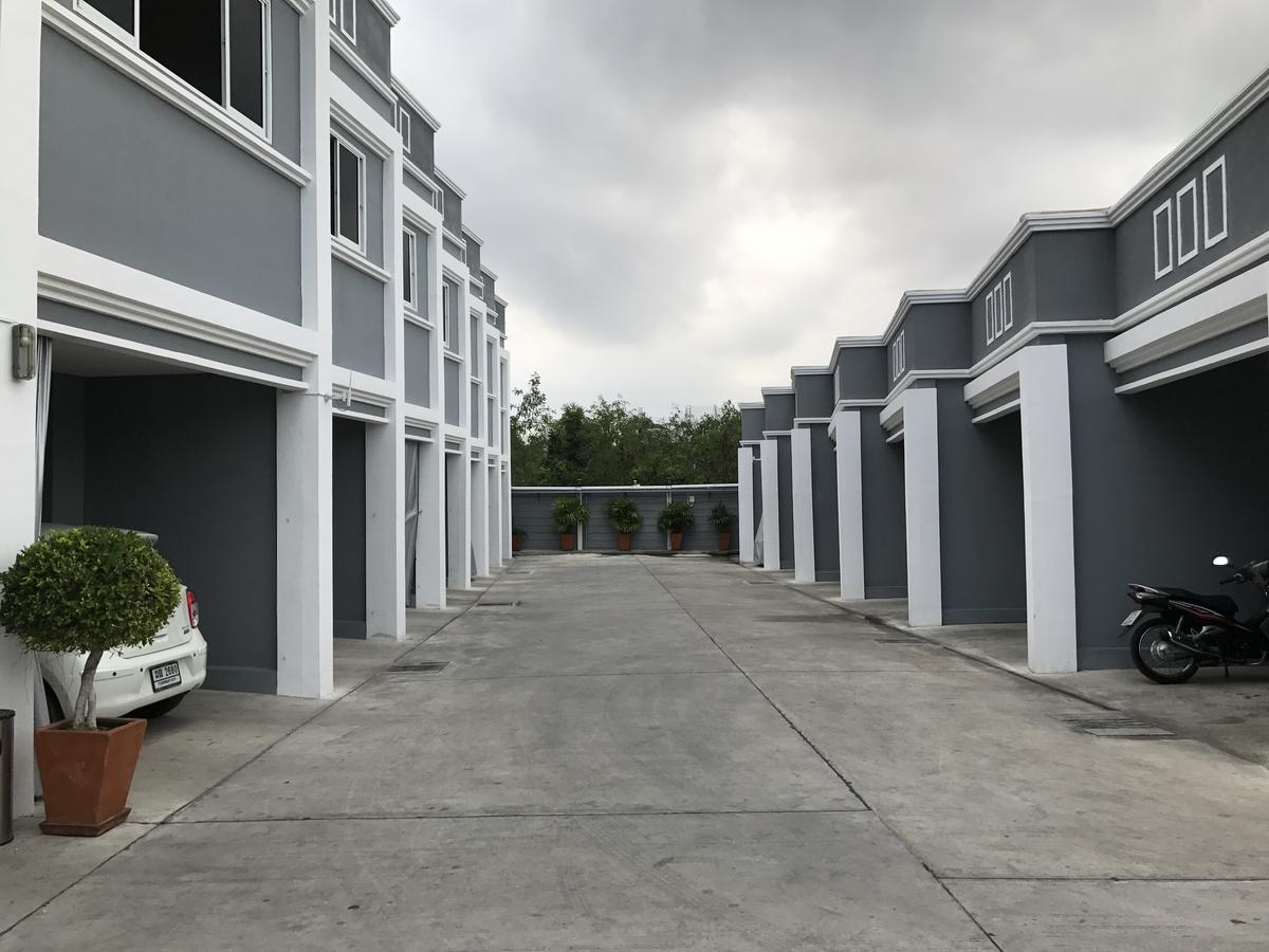 Picasso Motel Pattaya Exterior foto